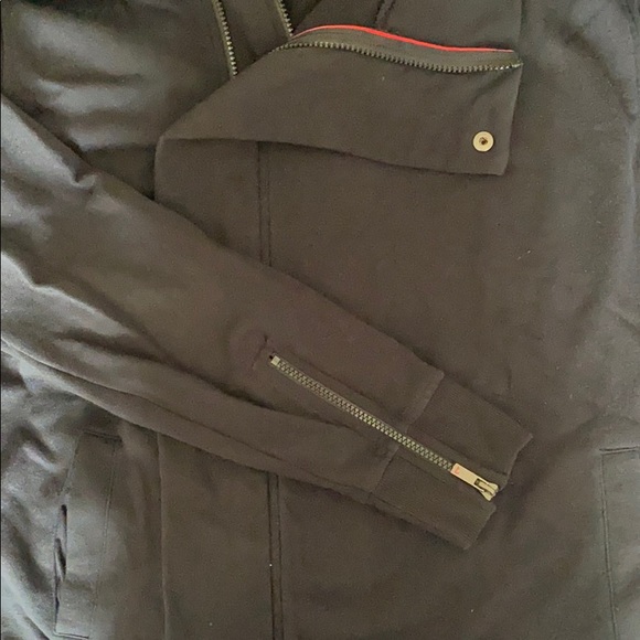 PÜSCH Double Zip with Buttons Ninja-like Sweater - Picture 9 of 11